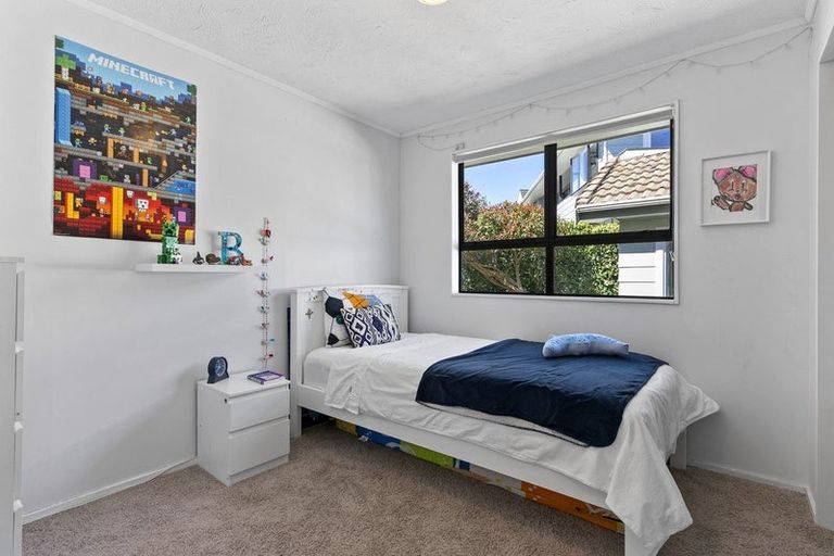 Photo of property in 15 Abilene Crescent, Churton Park, Wellington, 6037