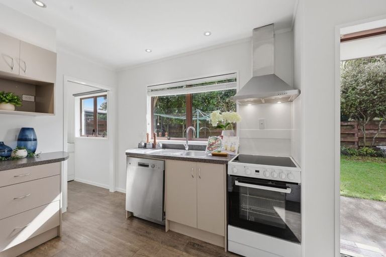 Photo of property in 20b Ashdown Place, Pahurehure, Papakura, 2113