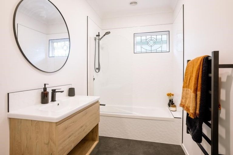 Photo of property in 9 Minchin Crescent, St Andrews, Hamilton, 3200