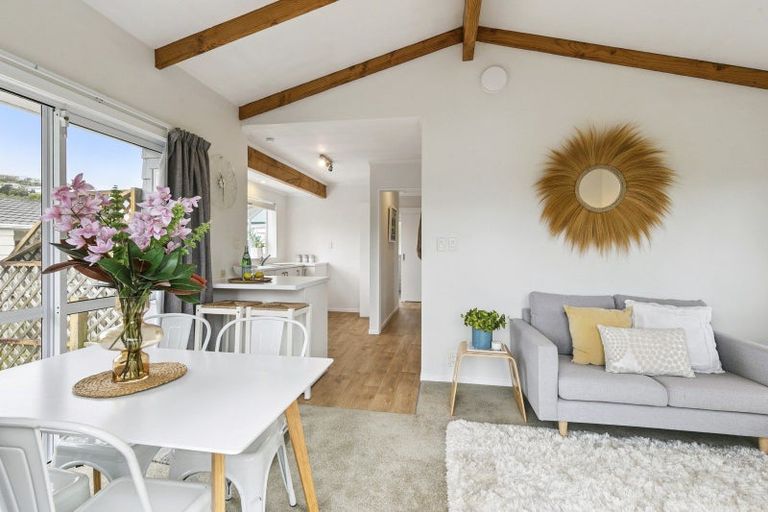 Photo of property in 8a Tarawera Road, Johnsonville, Wellington, 6037