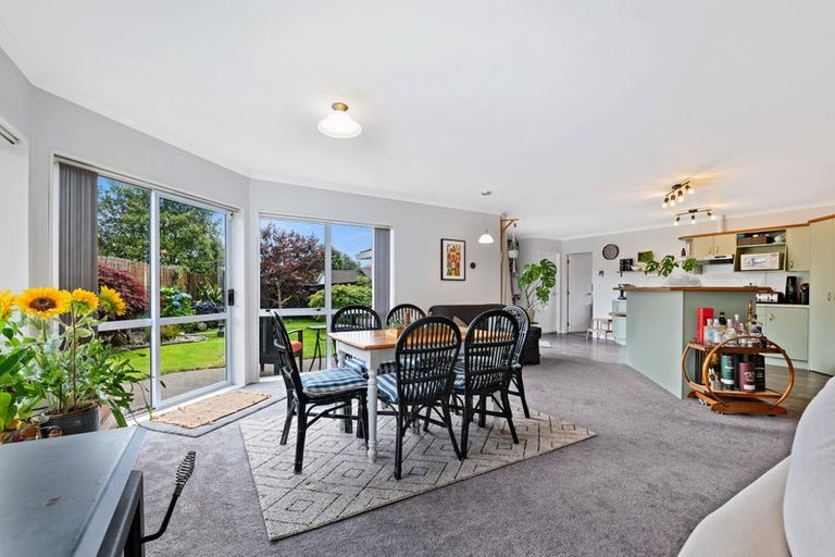 Photo of property in 26 Hoyte Place, Pukehangi, Rotorua, 3015