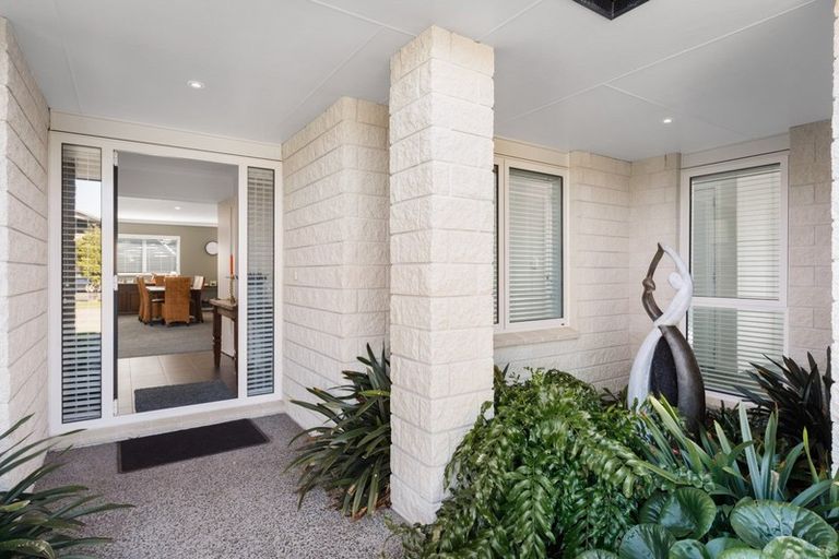 Photo of property in 27 Lynley Park Drive, Omokoroa, 3114