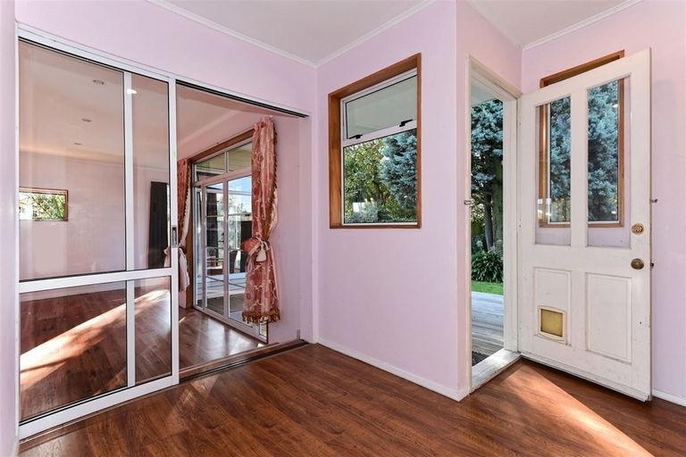 Photo of property in 9 Gibson Drive, Hornby, Christchurch, 8042