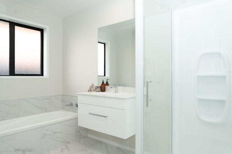 Photo of property in 15 Sands Road, Glenbervie, 0173