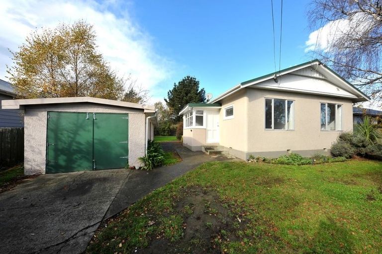 Photo of property in 62 Hay Street, Bromley, Christchurch, 8062