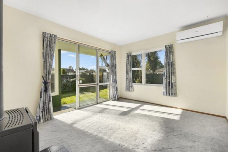 Photo of property in 36 Pensacola Crescent, Broomfield, Christchurch, 8042