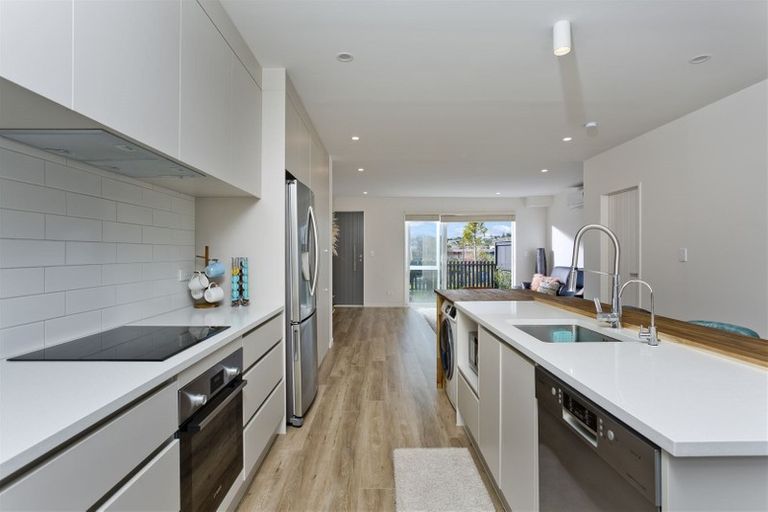 Photo of property in 153 Millwater Parkway, Silverdale, 0932