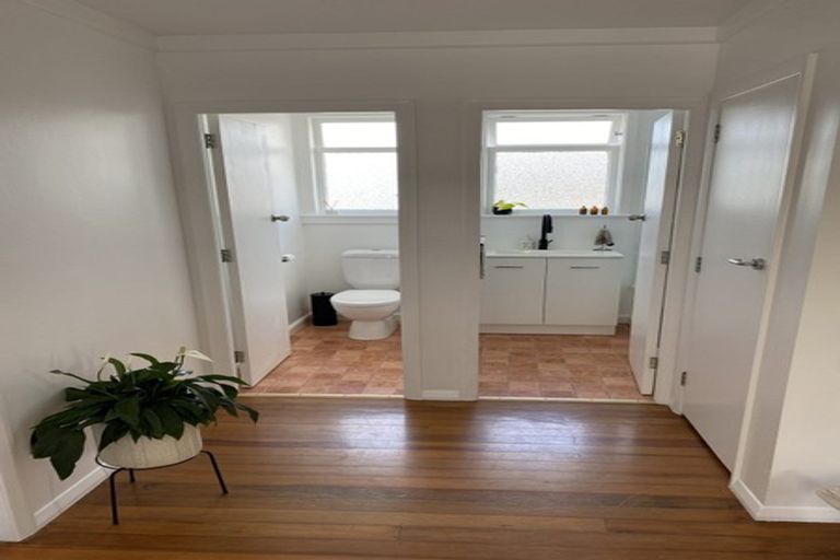 Photo of property in 2 Tainui Street, Meremere, Mercer, 2474