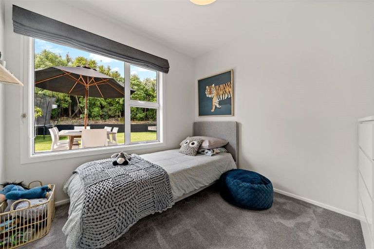 Photo of property in 4 Kororo Street, Northcote, Auckland, 0627