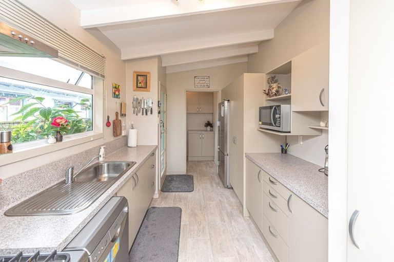 Photo of property in 24 Lewis Avenue, Aramoho, Whanganui, 4500