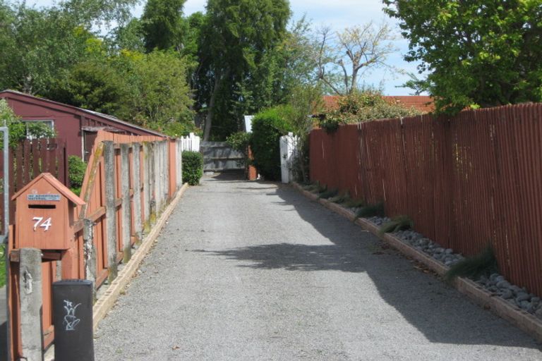 Photo of property in 74 Daniels Road, Redwood, Christchurch, 8051