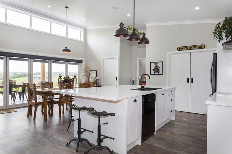 Photo of property in 143e Smith Road, Dannevirke, 4978