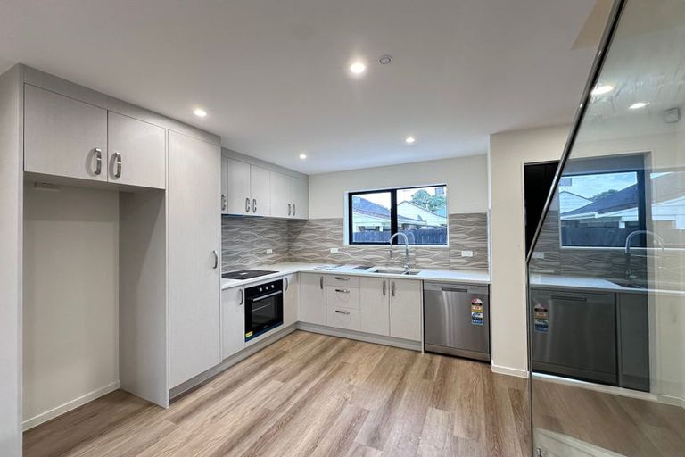 Photo of property in 4b Hazards Road, Weymouth, Auckland, 2103