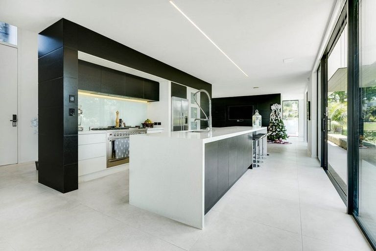 Photo of property in 36 Oceania Place, Mellons Bay, Auckland, 2014