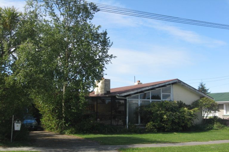 Photo of property in 16 Westerleigh Street, Bishopdale, Christchurch, 8053