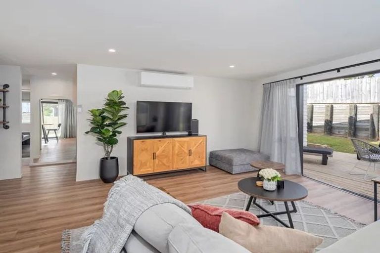 Photo of property in 9 Lynette Place, Pauanui, 3579