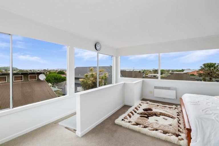 Photo of property in 31 Williamson Avenue, Belmont, Auckland, 0622