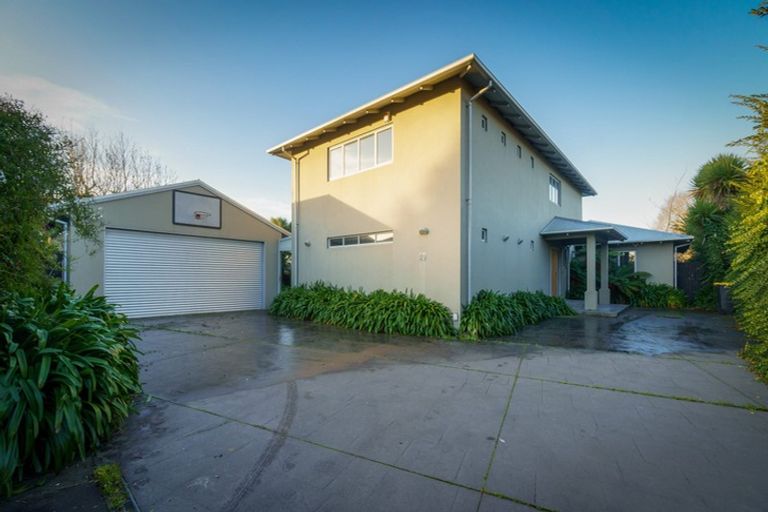 Photo of property in 49 Banks Avenue, Dallington, Christchurch, 8061