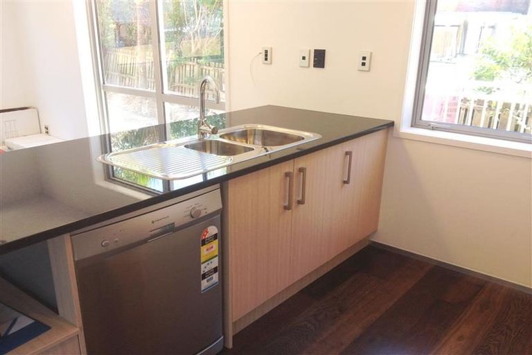 Photo of property in 11 Tanoa Place, Glendene, Auckland, 0602