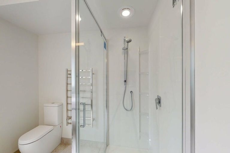 Photo of property in 13 Jacobsen Lane, Ngaio, Wellington, 6035