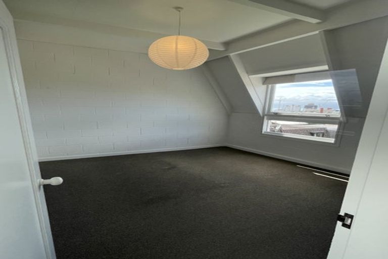 Photo of property in 19/10 Pitarua Street, Thorndon, Wellington, 6011