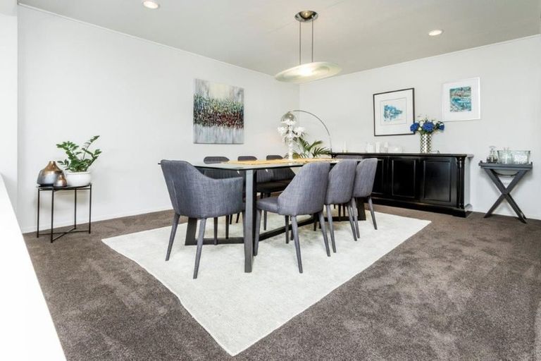 Photo of property in 246/44 Ocean View Road, Milford, Auckland, 0620