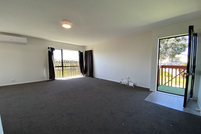 Photo of property in 3/39 Templeton Place, Clendon Park, Auckland, 2103