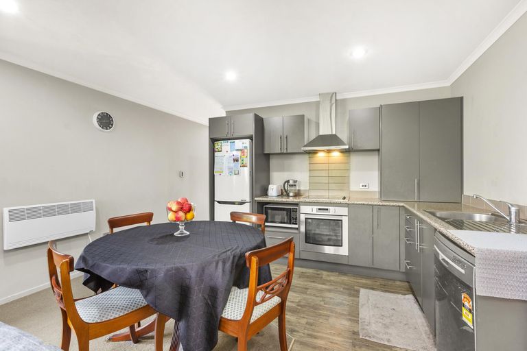 Photo of property in 9/31 Jones Crescent, Melville, Hamilton, 3206