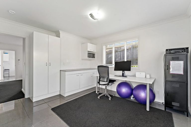 Photo of property in 95 Taumata Road, Sandringham, Auckland, 1025