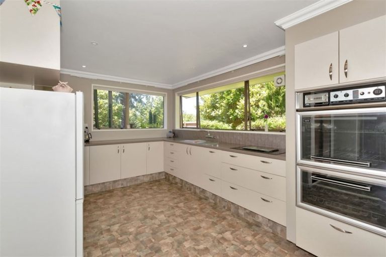 Photo of property in 219 Main North Road, Redwood, Christchurch, 8051