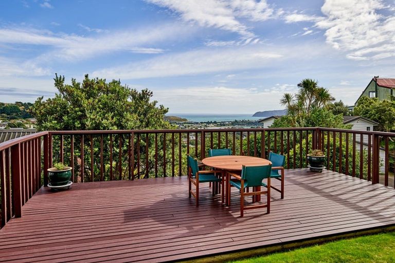 Photo of property in 36 Mercury Way, Whitby, Porirua, 5024