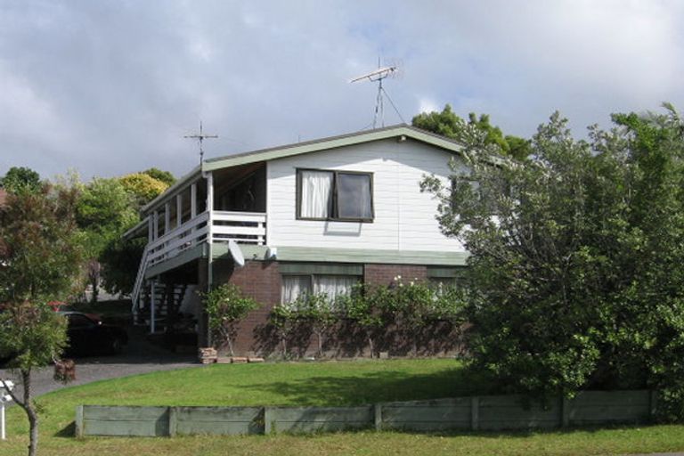 Photo of property in 31 Marina View Drive, West Harbour, Auckland, 0618