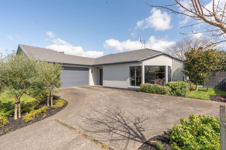 Photo of property in 23 Lavenham Place, Rototuna North, Hamilton, 3210