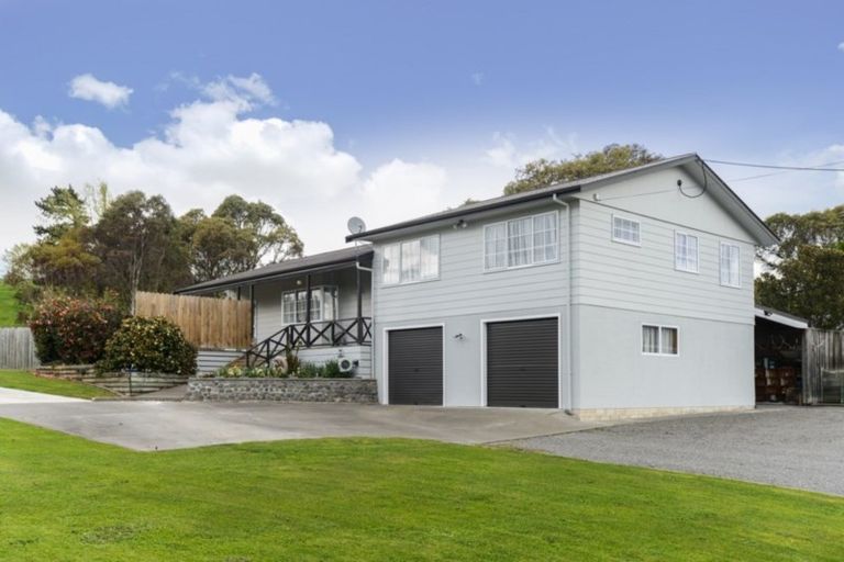 Photo of property in 10 Watts Road, Waipawa, 4210