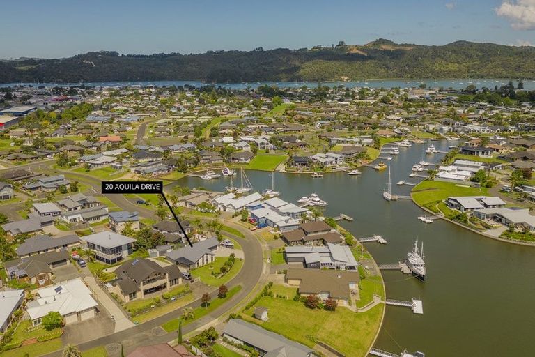 Photo of property in 20 Aquila Drive, Whitianga, 3510