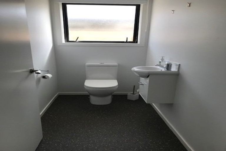 Photo of property in 54 Te Kio Crescent, Papamoa Beach, Papamoa, 3118