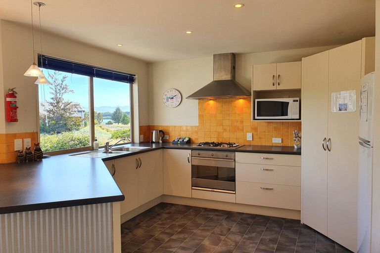 Photo of property in 27 Hamilton Drive, Lake Tekapo, 7999