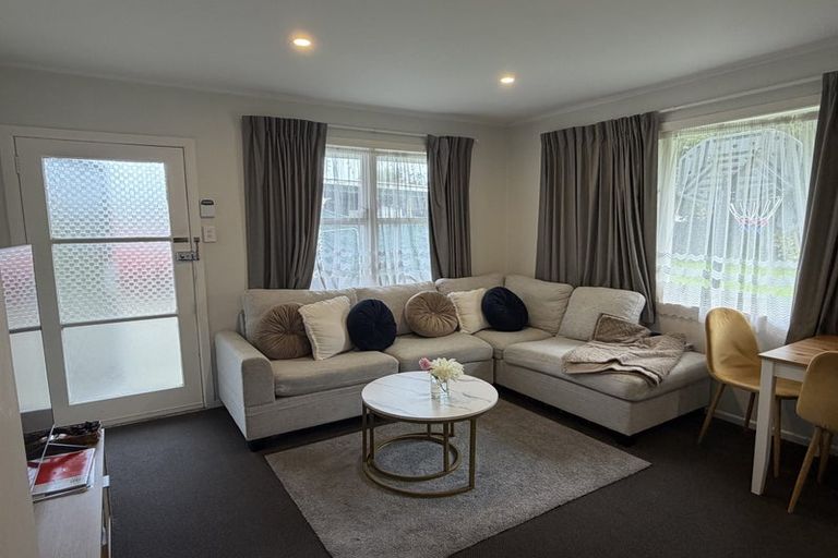 Photo of property in 80 Mount View Road, Melville, Hamilton, 3206