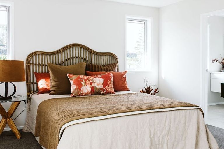 Photo of property in 2 Yulestar Place, Hawera, 4610