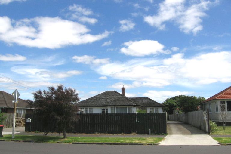 Photo of property in 5a Anderson Avenue, Point England, Auckland, 1072