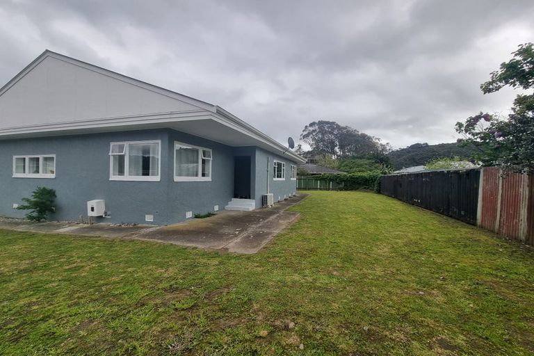 Photo of property in 9 Foster Street, Taita, Lower Hutt, 5011