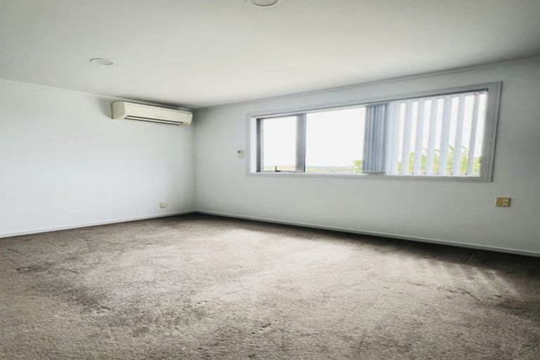 Photo of property in 14a Marendellas Drive, Bucklands Beach, Auckland, 2014