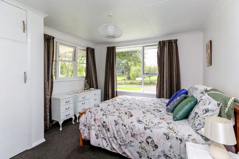 Photo of property in 2 Tayler Street, Eltham, 4322