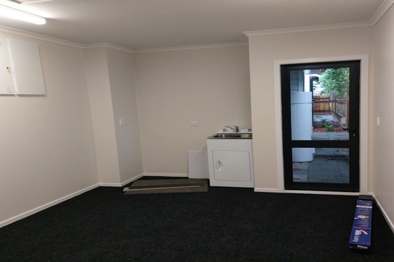 Photo of property in 16a Royal Street, Upper Hutt Central, Upper Hutt, 5018