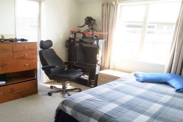 Photo of property in 4b Northpoint Way, Bell Block, New Plymouth, 4312