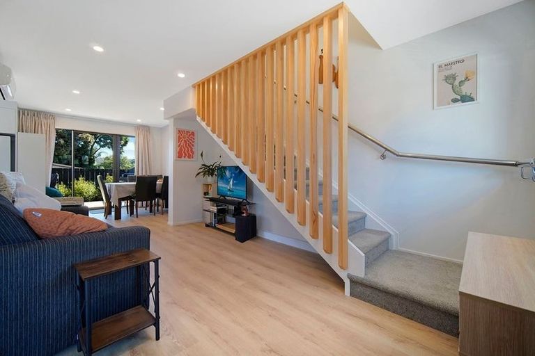 Photo of property in 15d Pipitea Place, Massey, Auckland, 0614