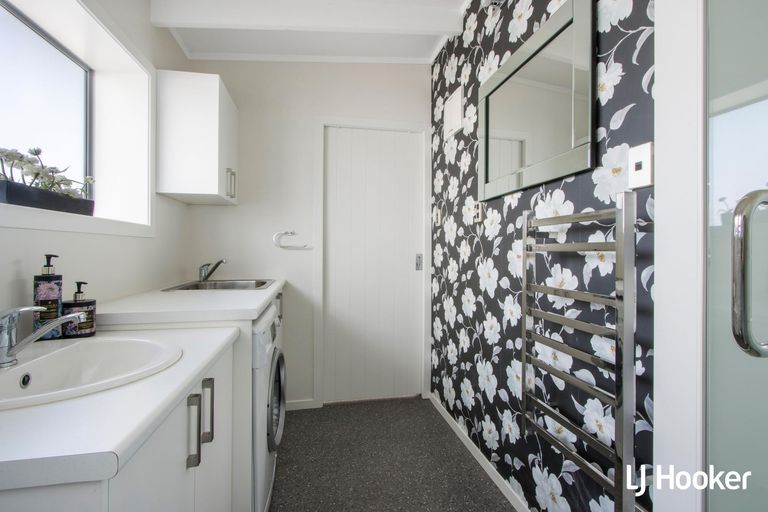 Photo of property in 12 Snell Crescent, Waihi Beach, 3611