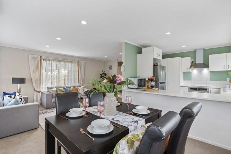 Photo of property in 1/18 Belgate Place, Somerville, Auckland, 2014