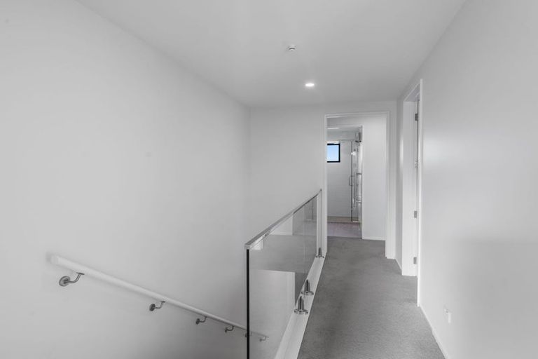 Photo of property in 17 Eminence Drive, Northwood, Christchurch, 8051