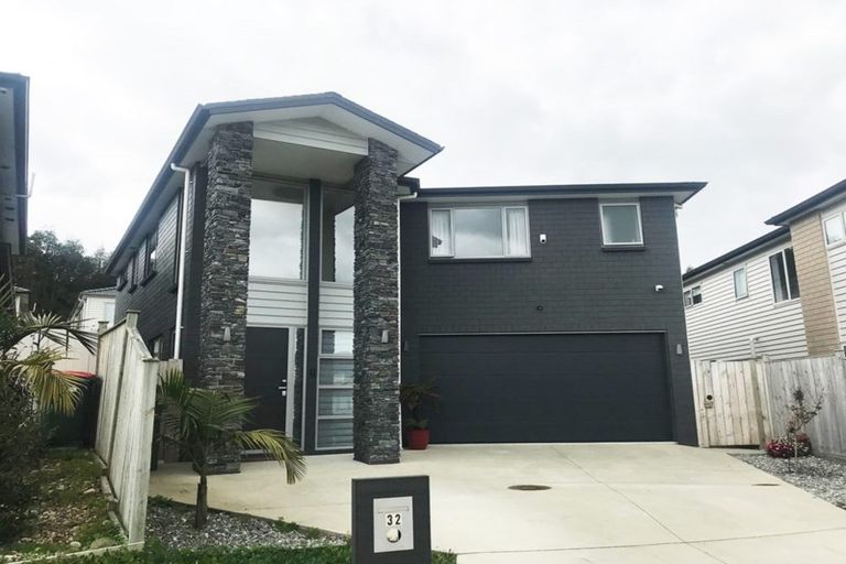 Photo of property in 32 Drumbuoy Drive, Flat Bush, Auckland, 2019